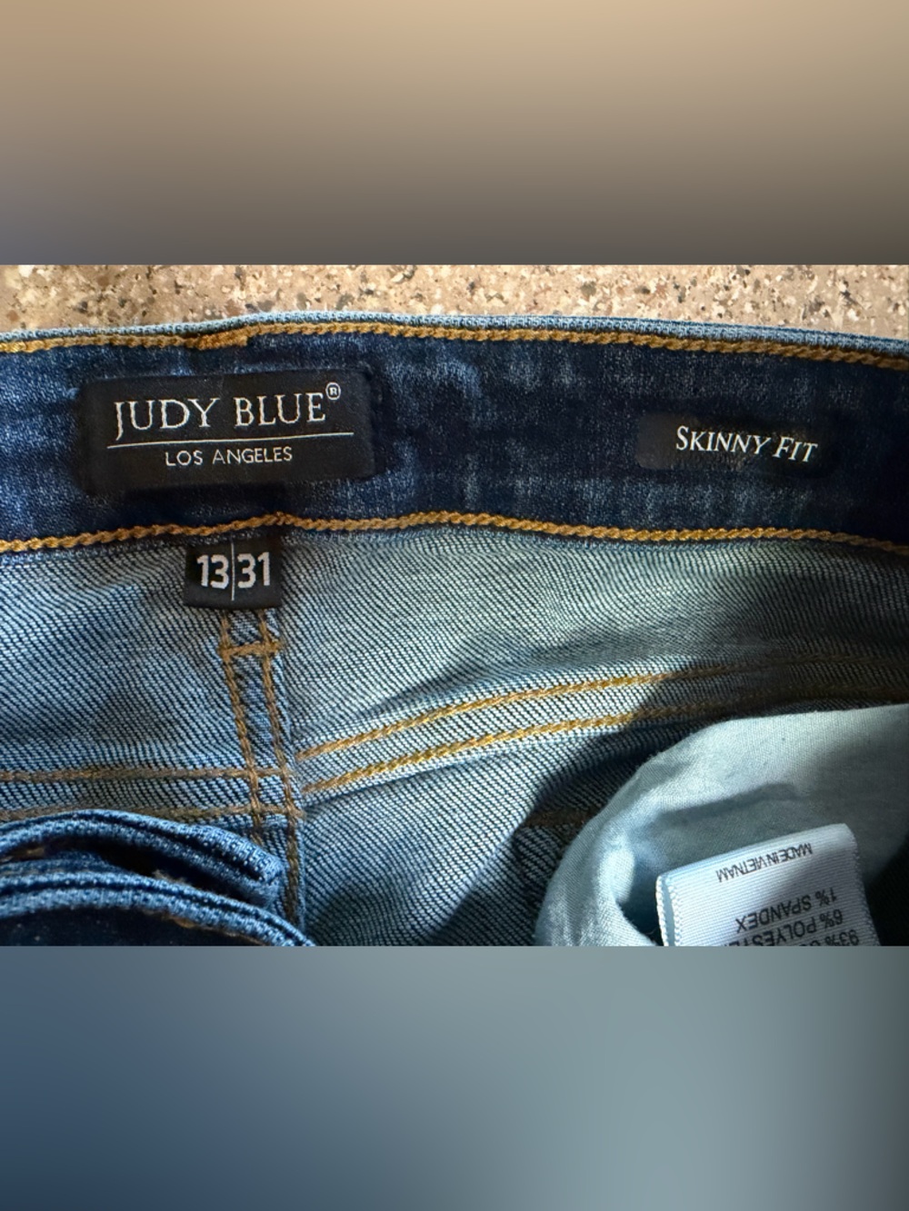 Judy Blue Dark Blue High-Rise Button-Fly Cropped Jeans - Picture 3 of 3